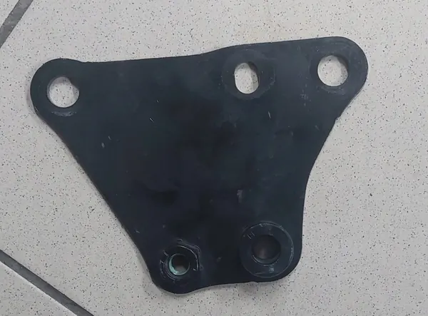 Clip d'adaptateur Jeep Wrangler JL 4xe 2.0L 68294415AA image 1