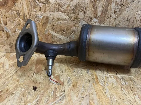 OEM KATALIZATOR NK3 Toyota Aygo X 1.0B 2022- Gebruikt image 4