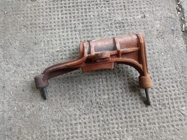 Support de montage d'alternateur Jeep Wrangler image 2