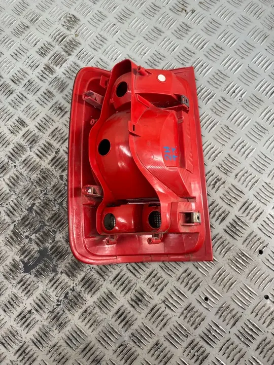 Luz Trasera Derecha Volkswagen Amarok image 5