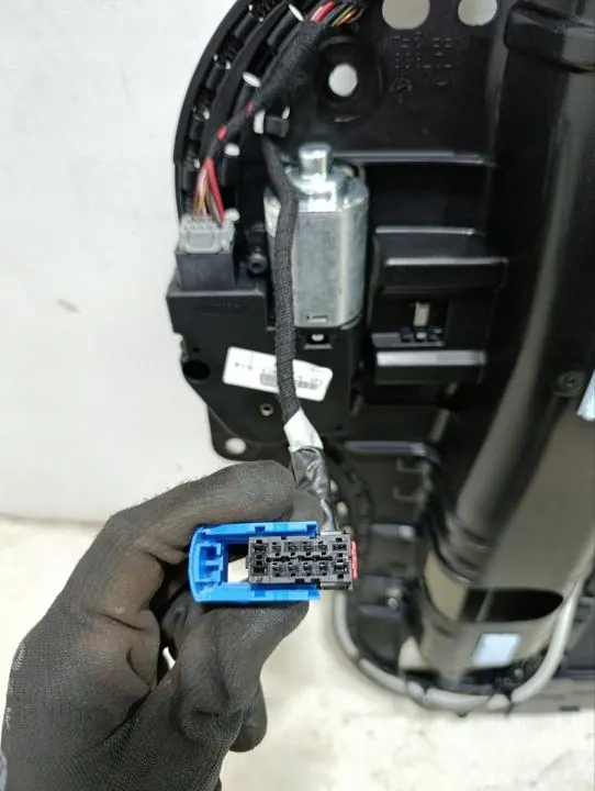 Glasdach Maserati LEVANTE 2017 OEM 06700753880 image 5