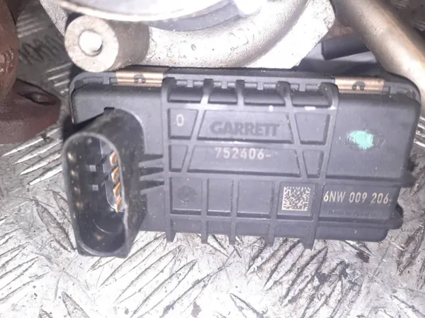 Turboahdin OEM 6R8Q6K632 Jaguar XF 2.7L Dieselille image 4