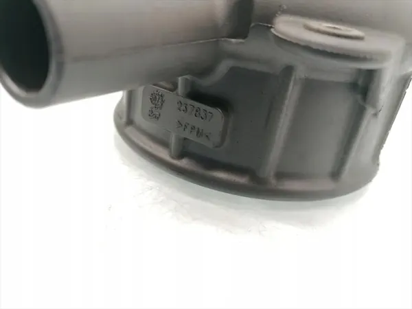 Maserati Öljytäyttöputki OEM 237837 - 4.2L Bensiini image 3