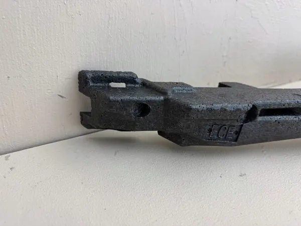 BMW 7 VII G11 G12 Etupuskuri Vaimentaja 51118061181 image 2