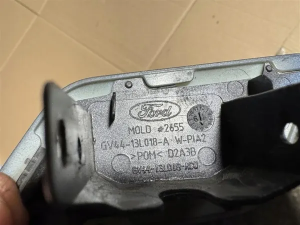 Strålkastartvättklaff OEM GV44-13L018-A fram höger image 6