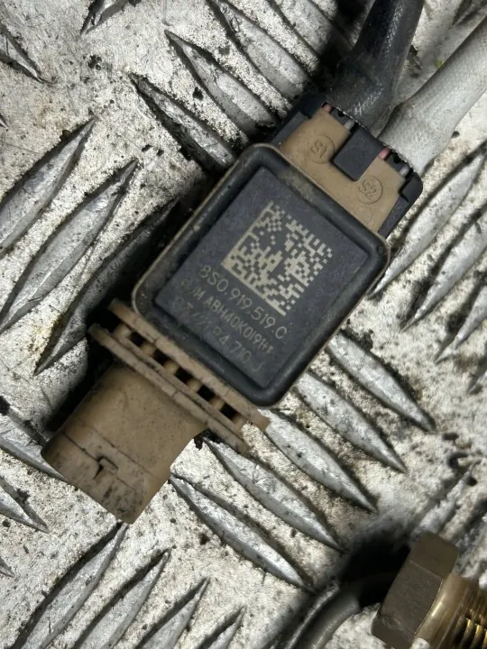 Öltemperatursensor OEM 8S0919519C für Audi RS3 image 3