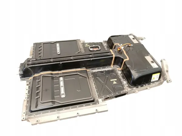 Bateria Volvo usada OEM 32299260 78Ah esquerda + image 2