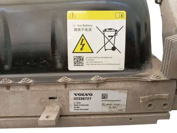 Bateria Volvo usada OEM 32299260 78Ah esquerda + image 7