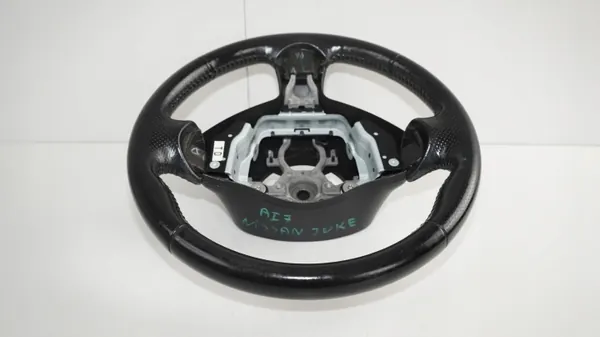 Volante 3 radios OEM 360197310 Nissan Juke image 3