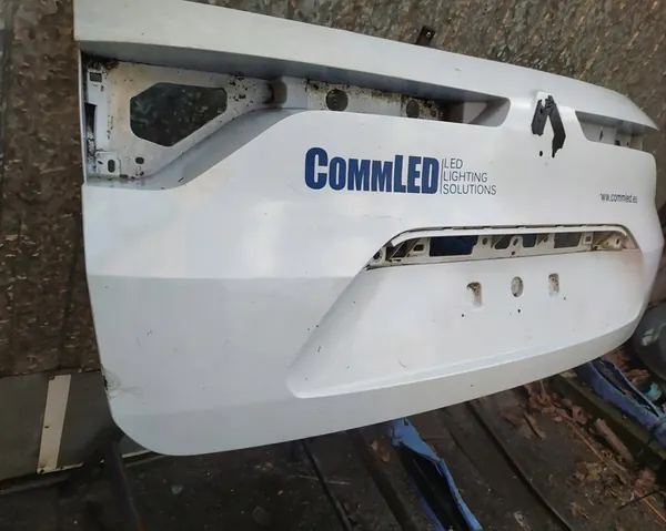 MEGANE IV KOMBI ACABAMENTO DO PORTA-MALAS image 2