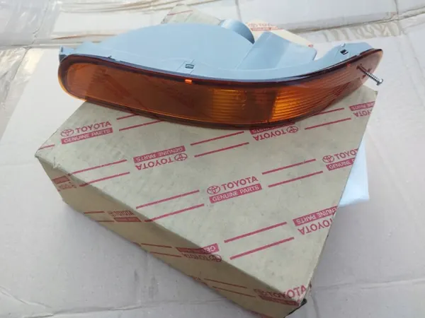 Pisca direito OEM 81511-12740 para Toyota Corolla E10 image 2