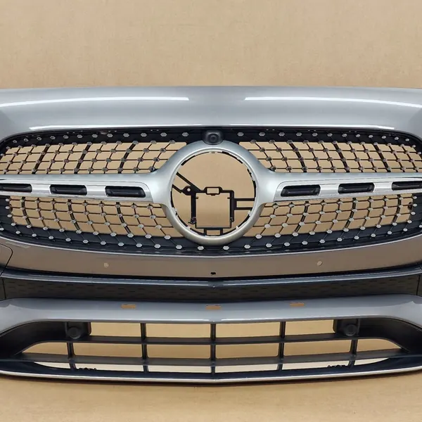 Parachoques delantero Mercedes GLA H247 AMG image 4