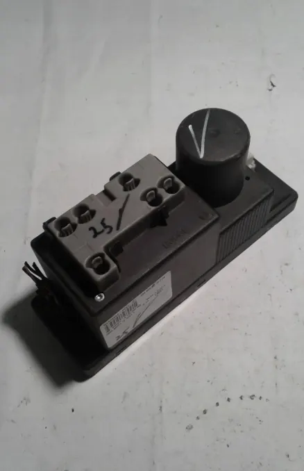 Pompe de verrouillage central OEM 2088000948 Mercedes CLK image 2