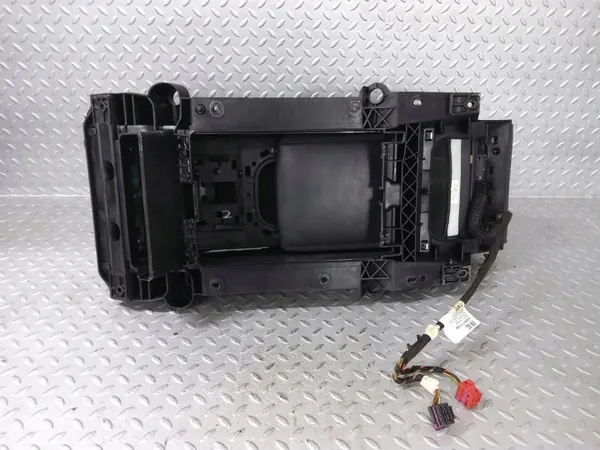 Hintere Armlehne OEM 4H0885075K für Audi A8 S8 D4 image 10