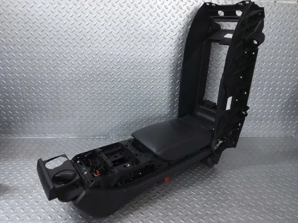Hintere Armlehne OEM 4H0885075K für Audi A8 S8 D4 image 6