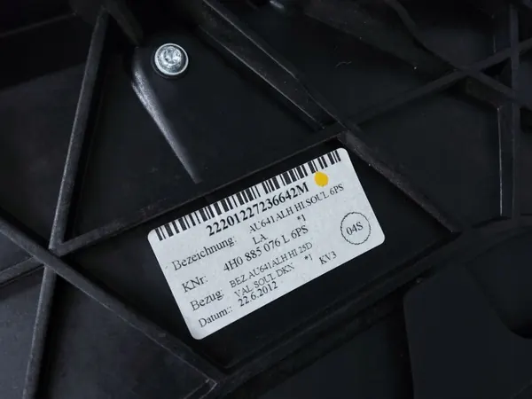 Hintere Armlehne OEM 4H0885075K für Audi A8 S8 D4 image 8
