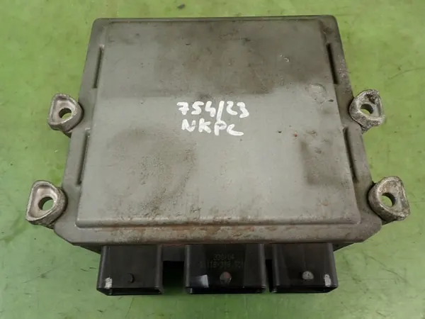 Unité de contrôle moteur FORD FIESTA MK6 1.4 TDCI 2005 image 3