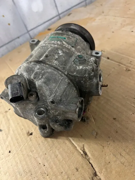 VW Touran I TDI ilmastointikompressori OEM 1k0820803q image 4