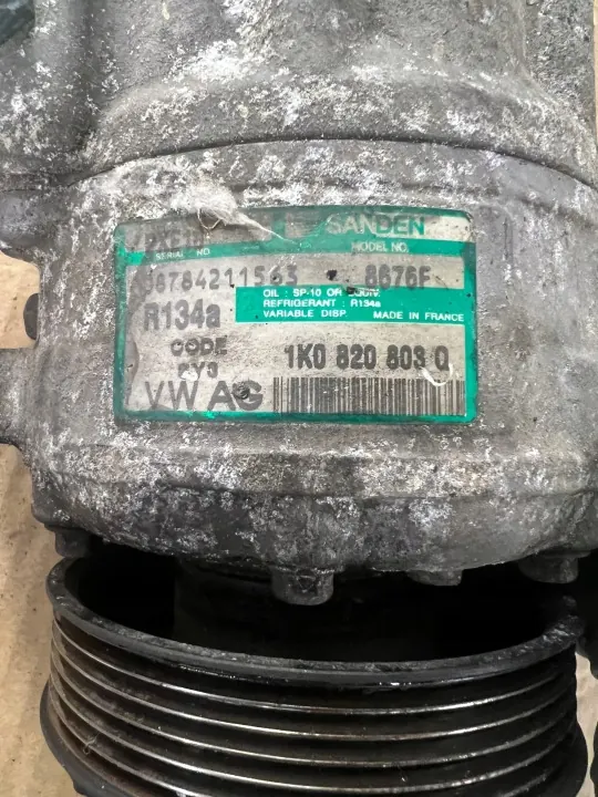 VW Touran I TDI ilmastointikompressori OEM 1k0820803q image 5