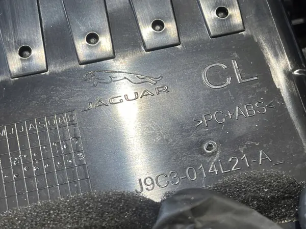 Grelhas ventilação painel Jaguar E-Pace 2019 OEM J9C3014L21A image 4