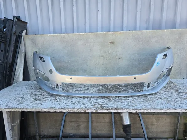 Para-choques dianteiro Skoda Octavia IV OEM 5E3807221 image 2