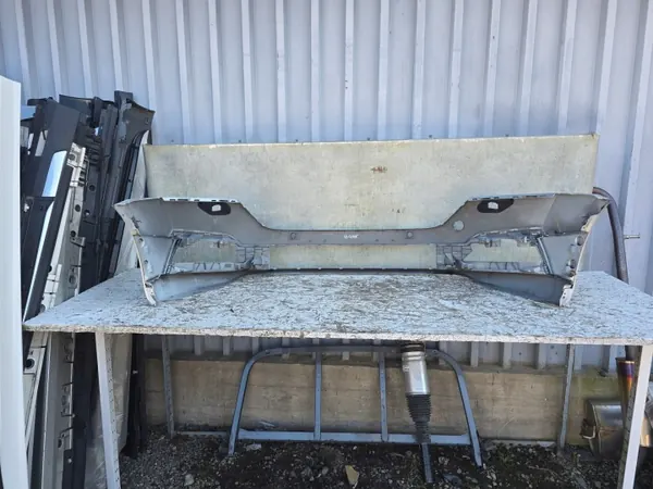Para-choques dianteiro Skoda Octavia IV OEM 5E3807221 image 7