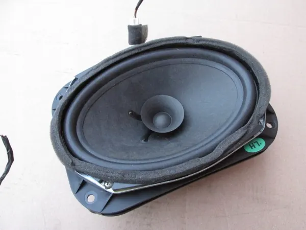 SsangYong Rodius II ovenkaiutin OEM 8930221023 image 4