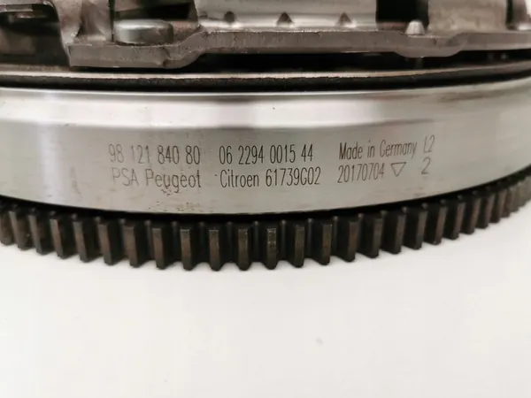 Kaksoismassavauhtipyörä Kytkinlevy Peugeot 1.6 BlueHDI image 2