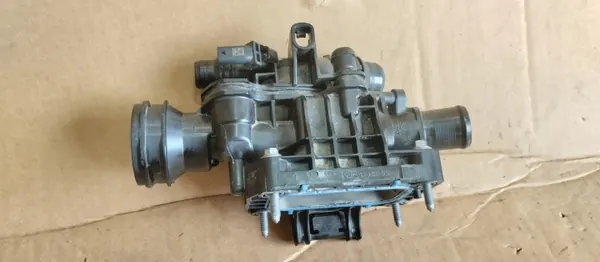 Carcaça do termóstato OEM 9812113780 para Opel Astra L image 3
