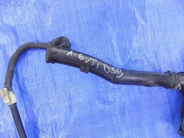 Vesiputken termostaatin kotelo Citroen DS3 1.6 VTI image 2