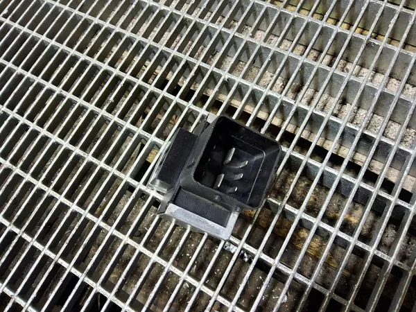 Käynnistysvastuksen ohjain Mercedes-Benz B W246 W242 2502124 image 4