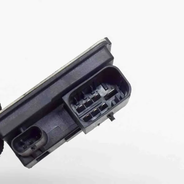 BMW OE hehkutulppa OEM 0522140104 4.0L diesel image 5