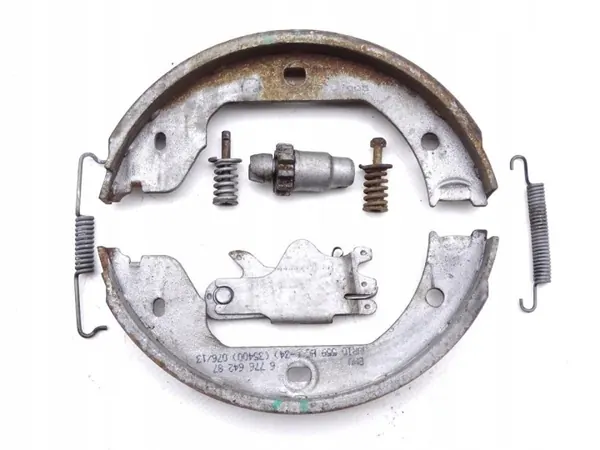 OEM 6776642 Sabots Frein à Main Arrière Droit BMW X5 F15 image 2