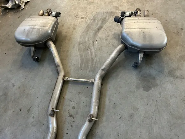 Komplettschalldämpfer OEM 7578188 BMW 7er Reihe image 5