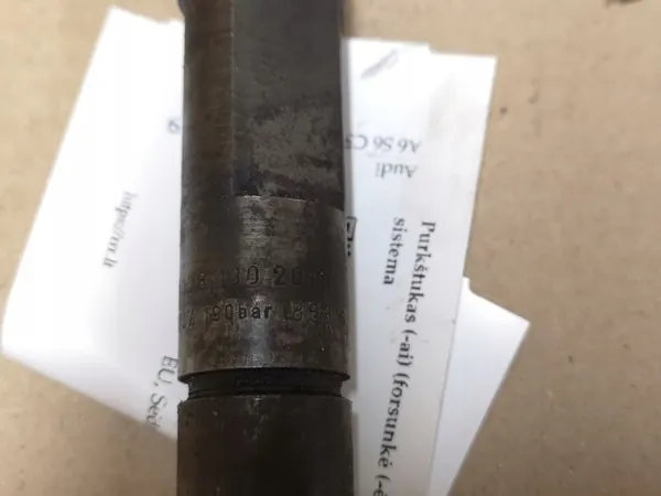 Iniettore AUDI A6 (4B2, C5) 1.9L diesel 1999 OEM 028130201 image 2