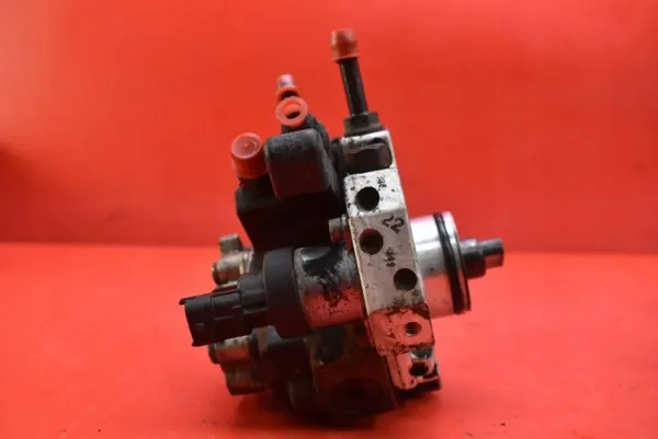 Pompe à injection OEM 22100-33011 pour Toyota Verso image 4
