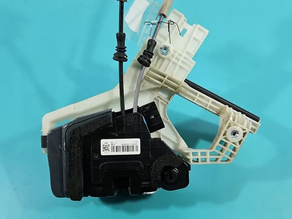 Vänster Baklås 81410-F2000 Hyundai Elantra VI 15-20 image 3