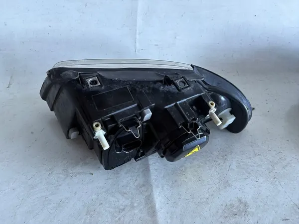 AUDI A4 B5 Faro Xenón Izquierdo 8D0941029AN image 3