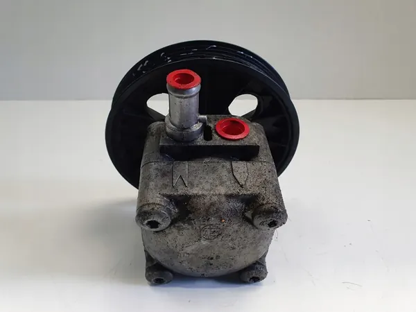 Volvo XC90 2.5 T Bomba de Direção Assistida OEM 8683377 image 2