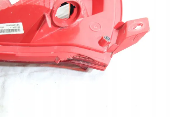 OEM UZ18024 Taka sumuvalo Kia Sportage V:lle image 3