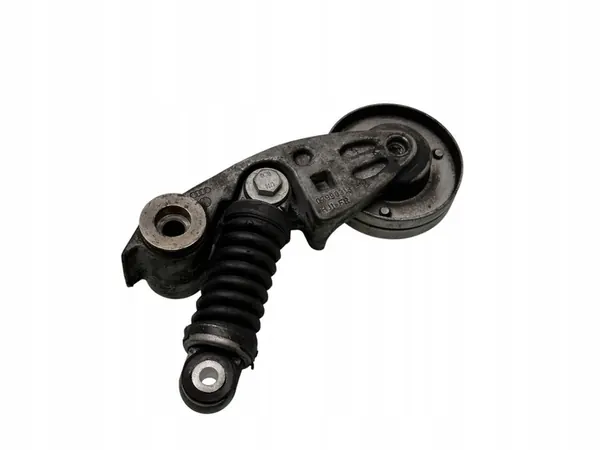 Audi A8 S8 D4 2012 Vaihtovirtageneraattorin jännite image 5