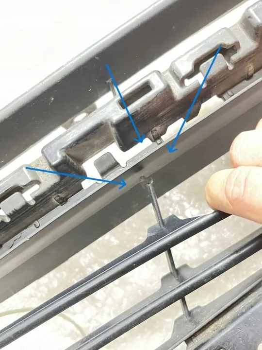 BMW Etupuskurin Vahvike OEM 7386152 image 4
