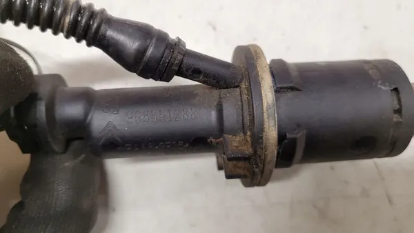 Bomba de embreagem Citroen Berlingo 9685512880 image 2