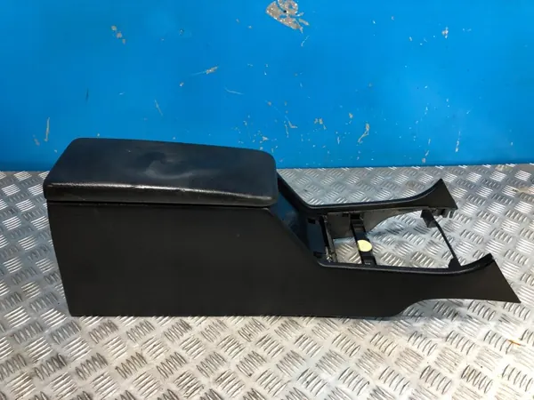 Mercedes W202 middenconsole armsteun OEM 2026801279 image 2