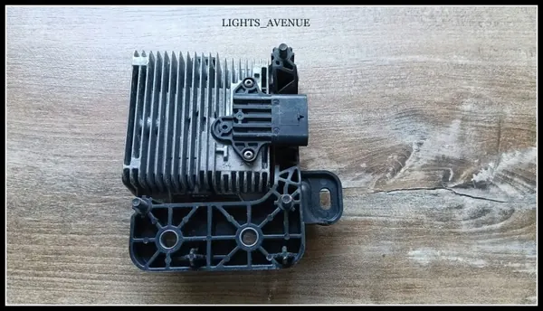 Radar Distronic OEM 9852539080 - Käytetty Peugeot OE image 7