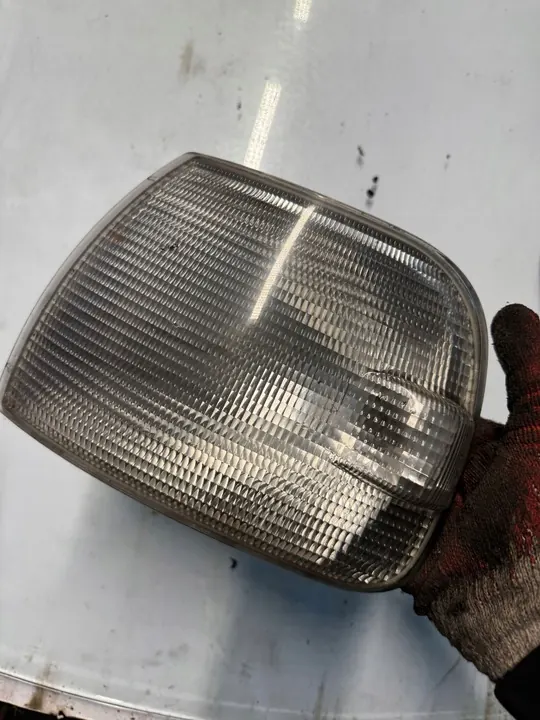 Luz Indicadora Esquerda VW Transporter 7D0953041F image 2