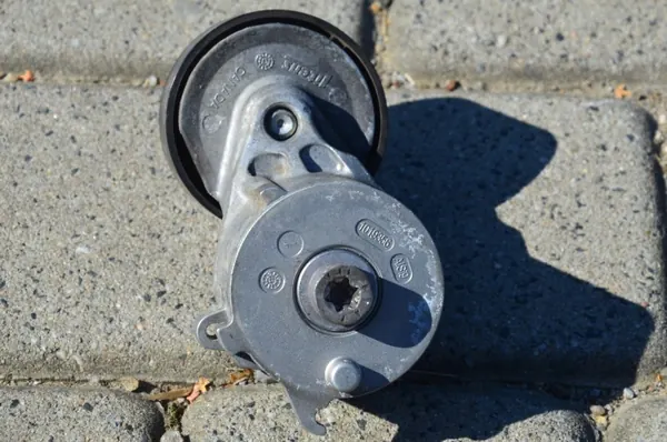 Tensor de correa OEM 1019356 para Jeep Wrangler JL 2.2 CRD image 2