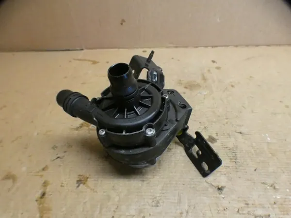 Bomba de agua OEM 9834759980 para Vivaro/Expert image 4