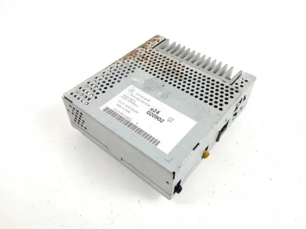 Mercedes W221 Radiovahvistin OEM A2218206689 image 2