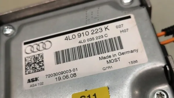 Audi Q7 07r Audioförstärkare OEM 4L0035223C image 3